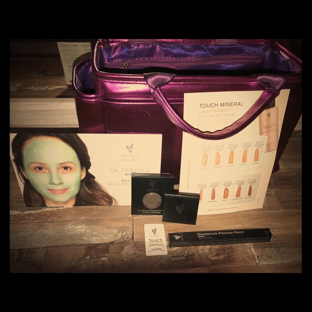 Younique goody bag!